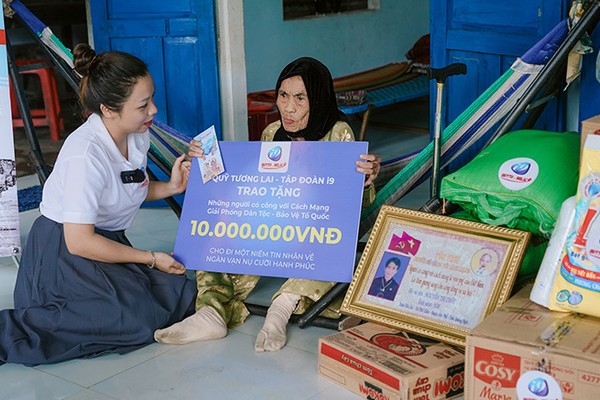 Liên hệ đường dây nóng hỗ trợ